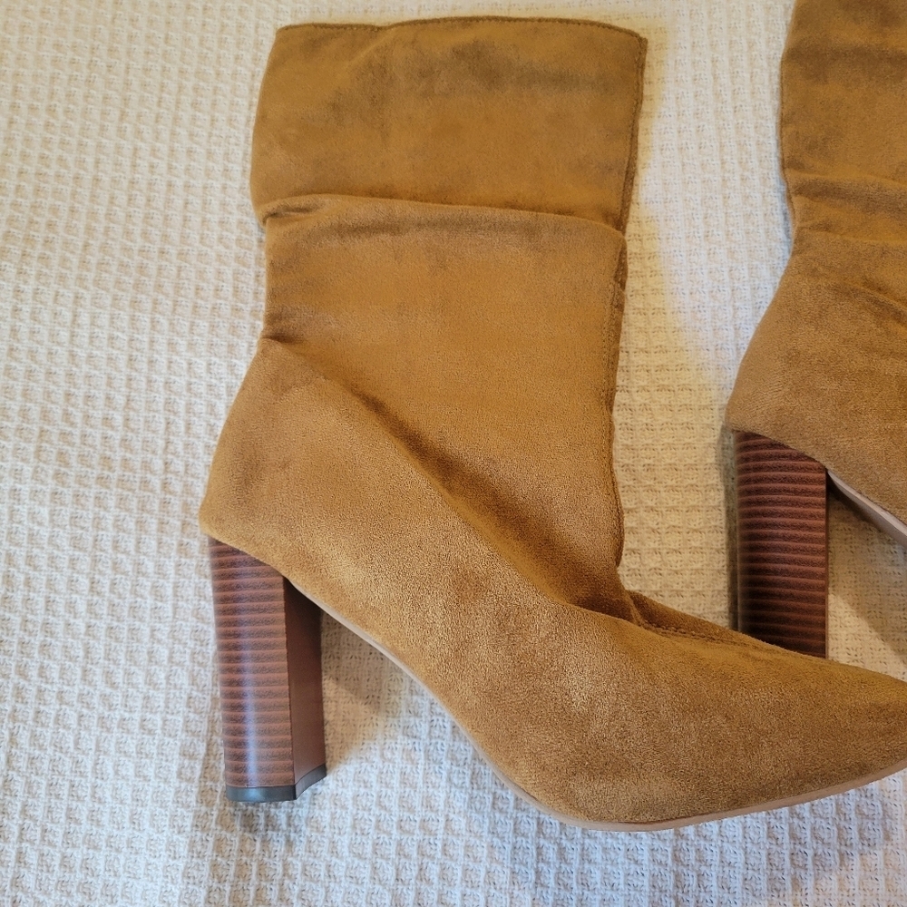Elegant Tan Suede Heeled Boots - Picture 2 of 10